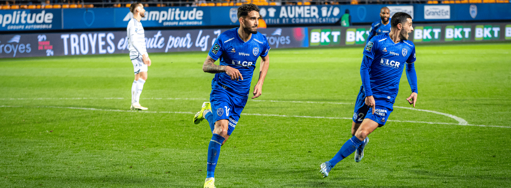 Simon Elisor ouvre son compteur avec l'ESTAC