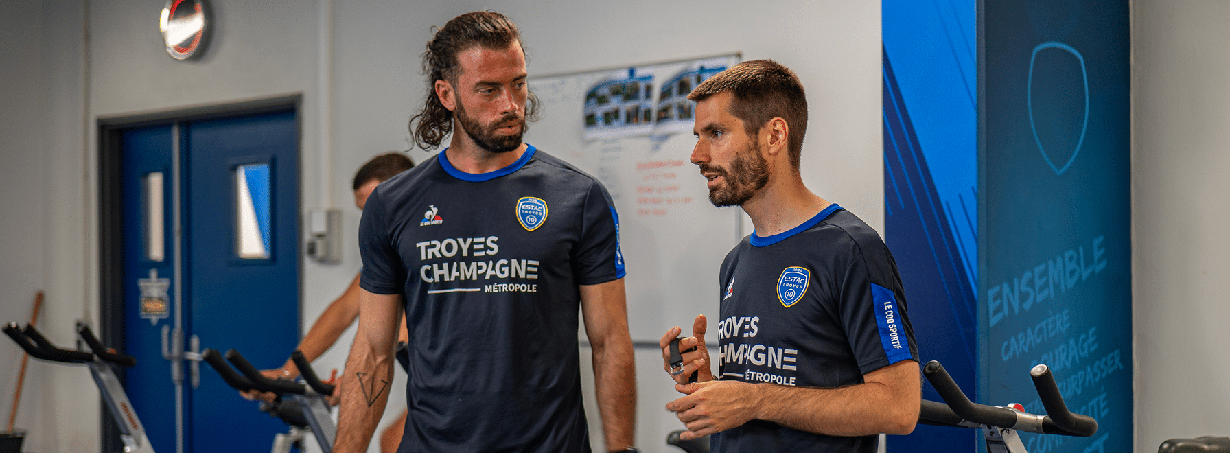 Liam Annett et Lucas Fleche rejoignent le staff professionnel