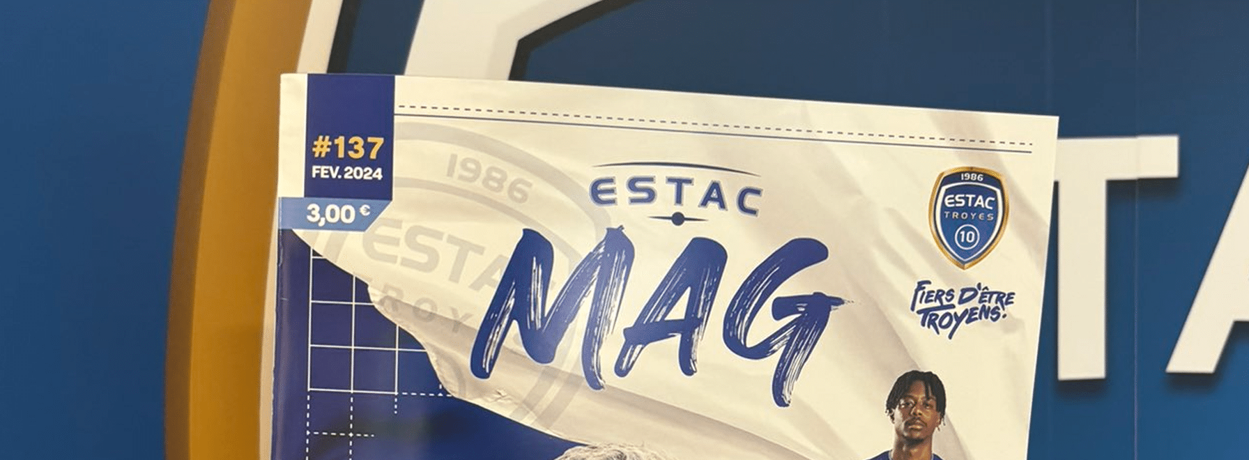 L'ESTAC MAG disponible aux kiosques du stade  ️