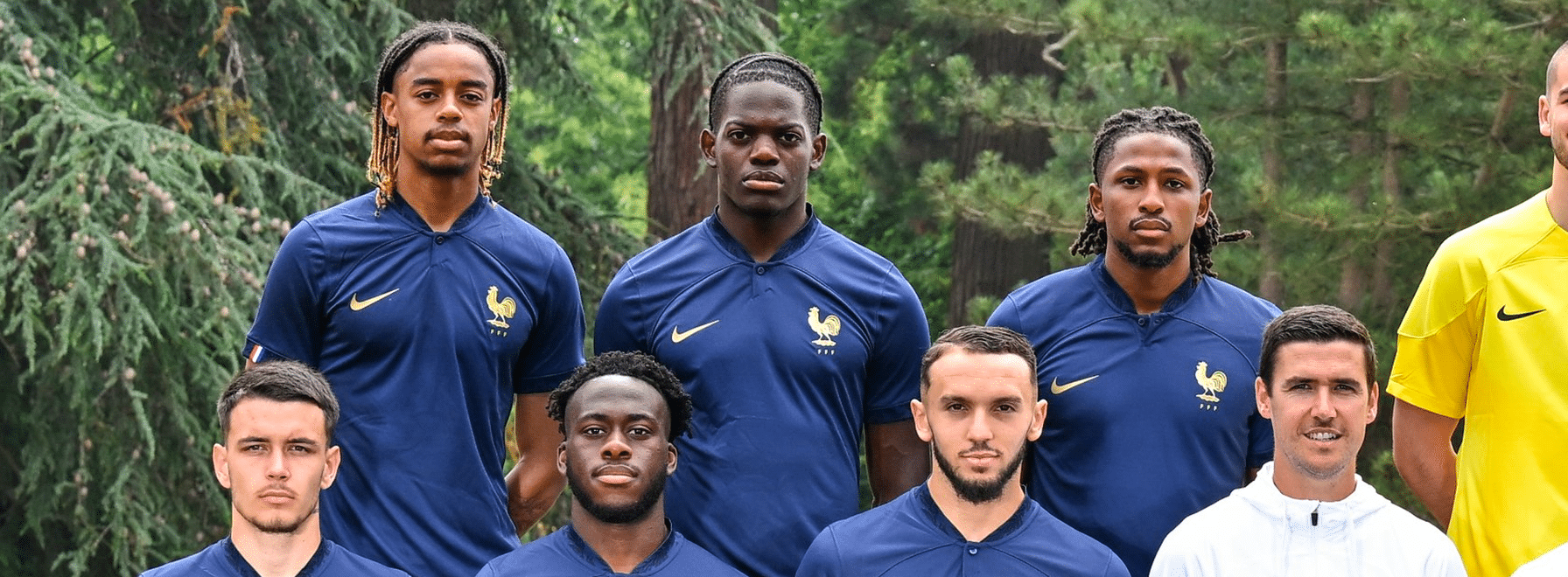 Euro Espoirs : Yasser Larouci et les Bleuets à la photo officielle !